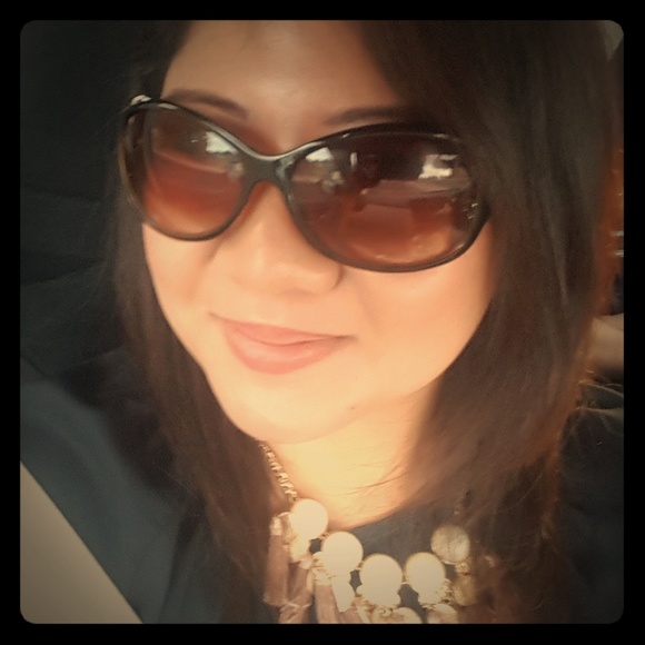 Meet your Posher, Sheryl - Picture 1 of 1